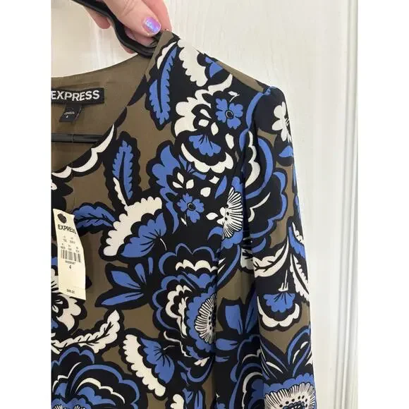 NWT Express Blue Brown Floral Cropped Wide Leg Jumpsuit Size 4 Pockets - Picture 11 of 11